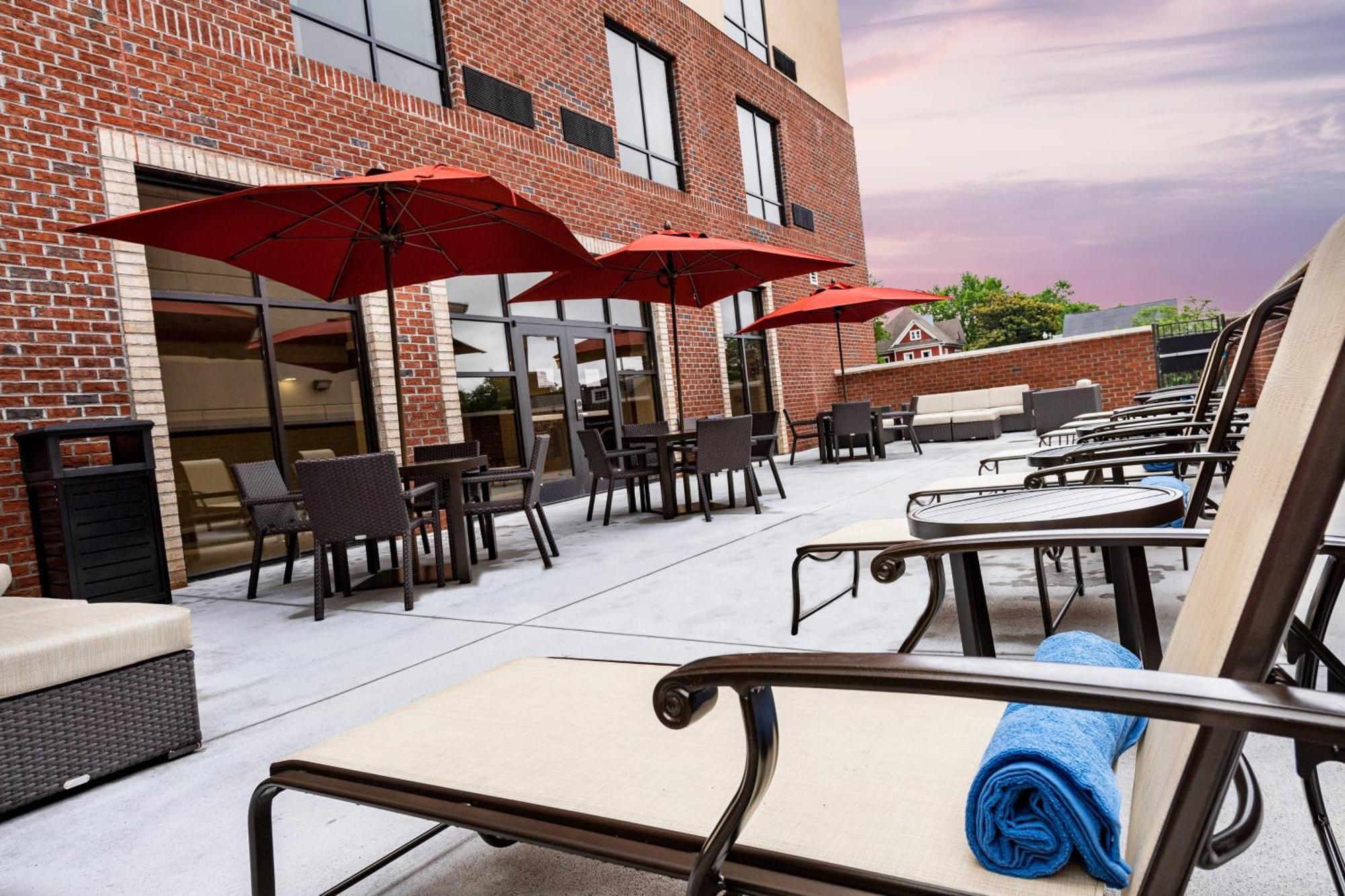 Hotel Courtyard Winston-Salem Downtown Exteriér fotografie
